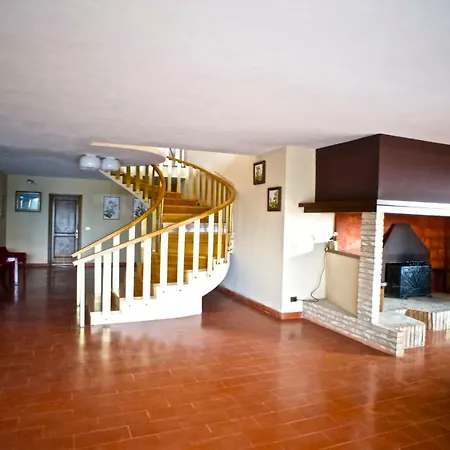 Trinita Con Vista Lago Villa Corciano